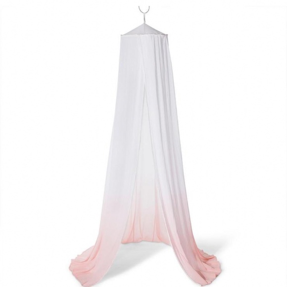 Pillowfort Other - Pillowfort Brand New Dip Due Ceiling Mount Canopy